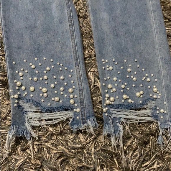 Jeans - Picture 2 of 4